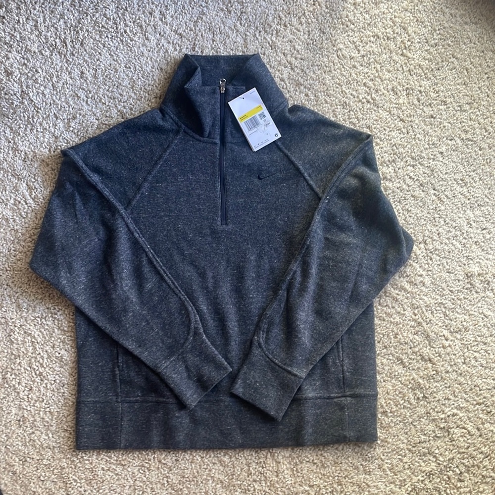 Nike Womens Therma Fit 1/2 Zip Pullover Sweater